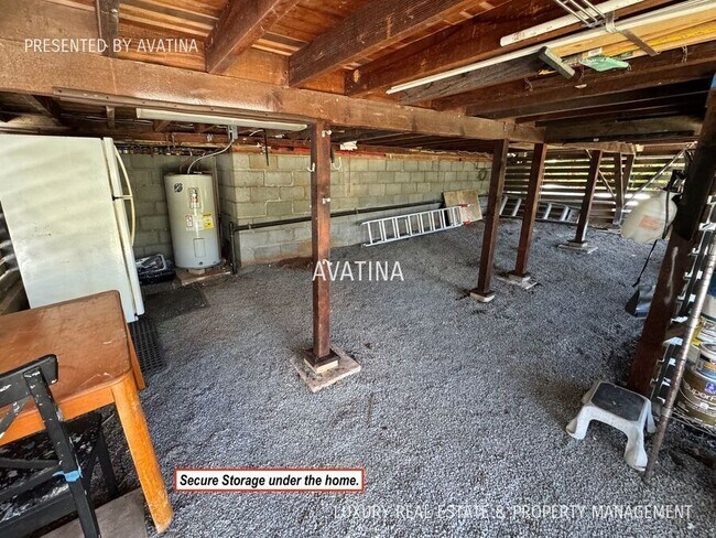Building Photo - 1551 Aalapapa Dr