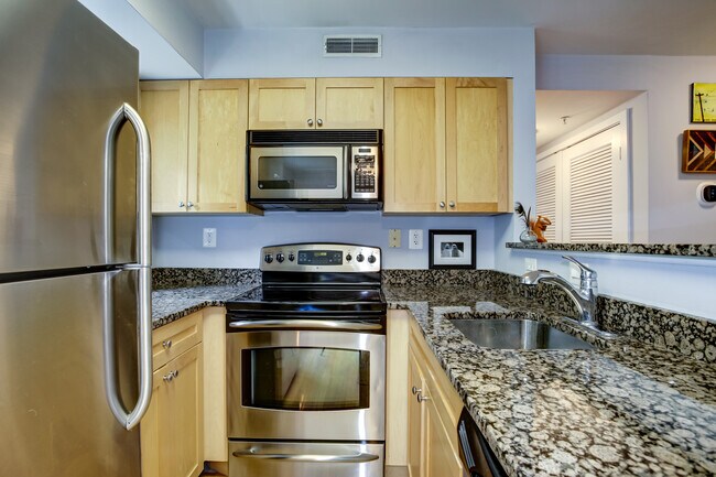 Building Photo - 1501 27th St SE