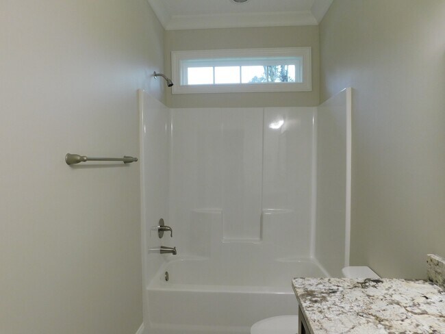 Building Photo - Grove Point Beauty