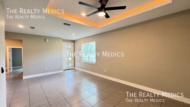 Building Photo - 56 Cordona Dr