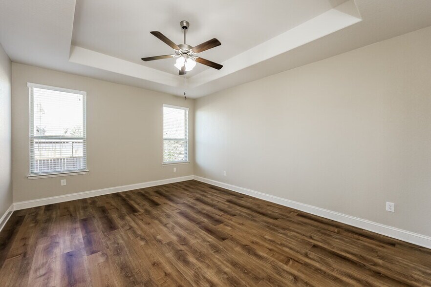 Building Photo - 9603 Bricewood Oak