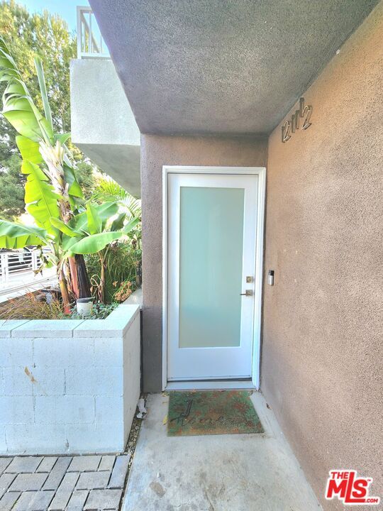 Building Photo - 1149 1/2 Fedora St