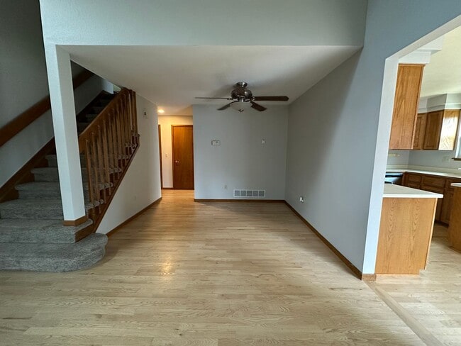 Building Photo - 10606 Kipling Way