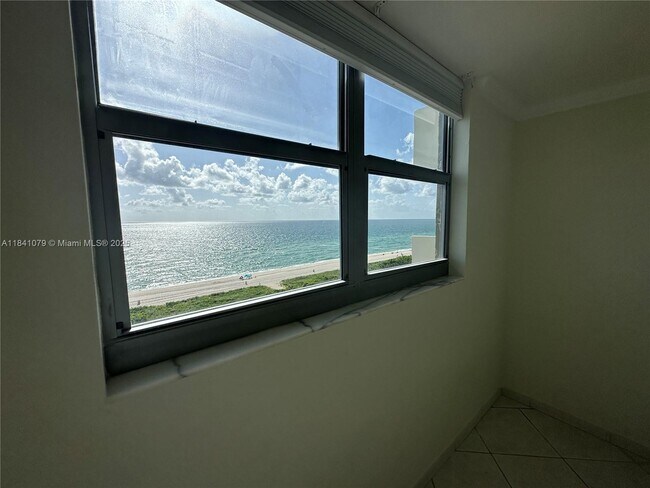 Building Photo - 9273 Collins Ave