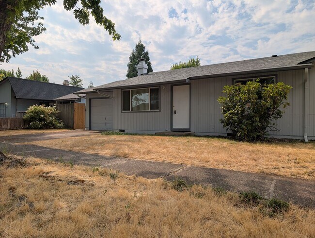 Building Photo - Nice 2 Bedroom, 1-Bath Duplex In Thurston Area of Springfield!