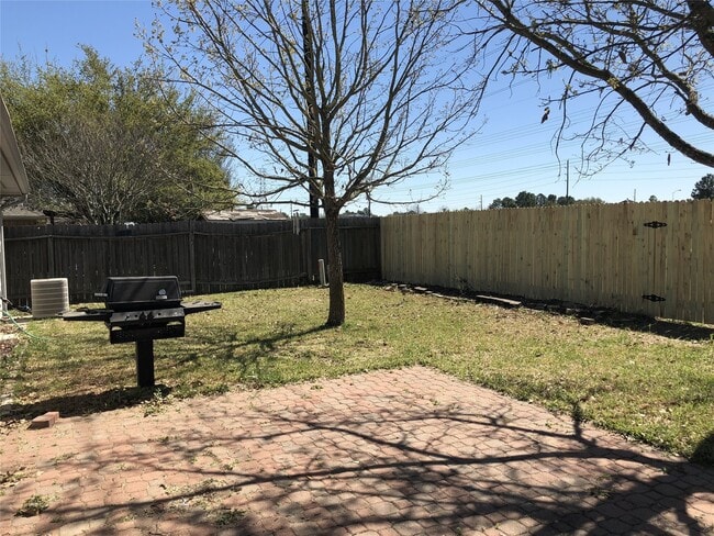 Building Photo - 16115 Speyburn Ct