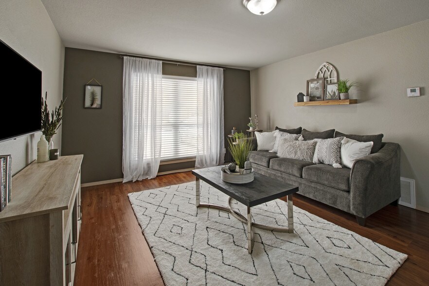 The Cottages at Hefner Road 1209 W Hefner Rd Oklahoma City OK 73114