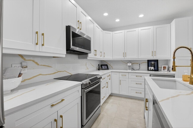 Building Photo - 5022 NW 16th Way