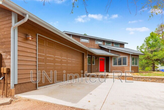 Building Photo - 4154 E Broken Rock Loop