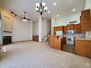 Building Photo - Candle Park West Townhomes - 1721