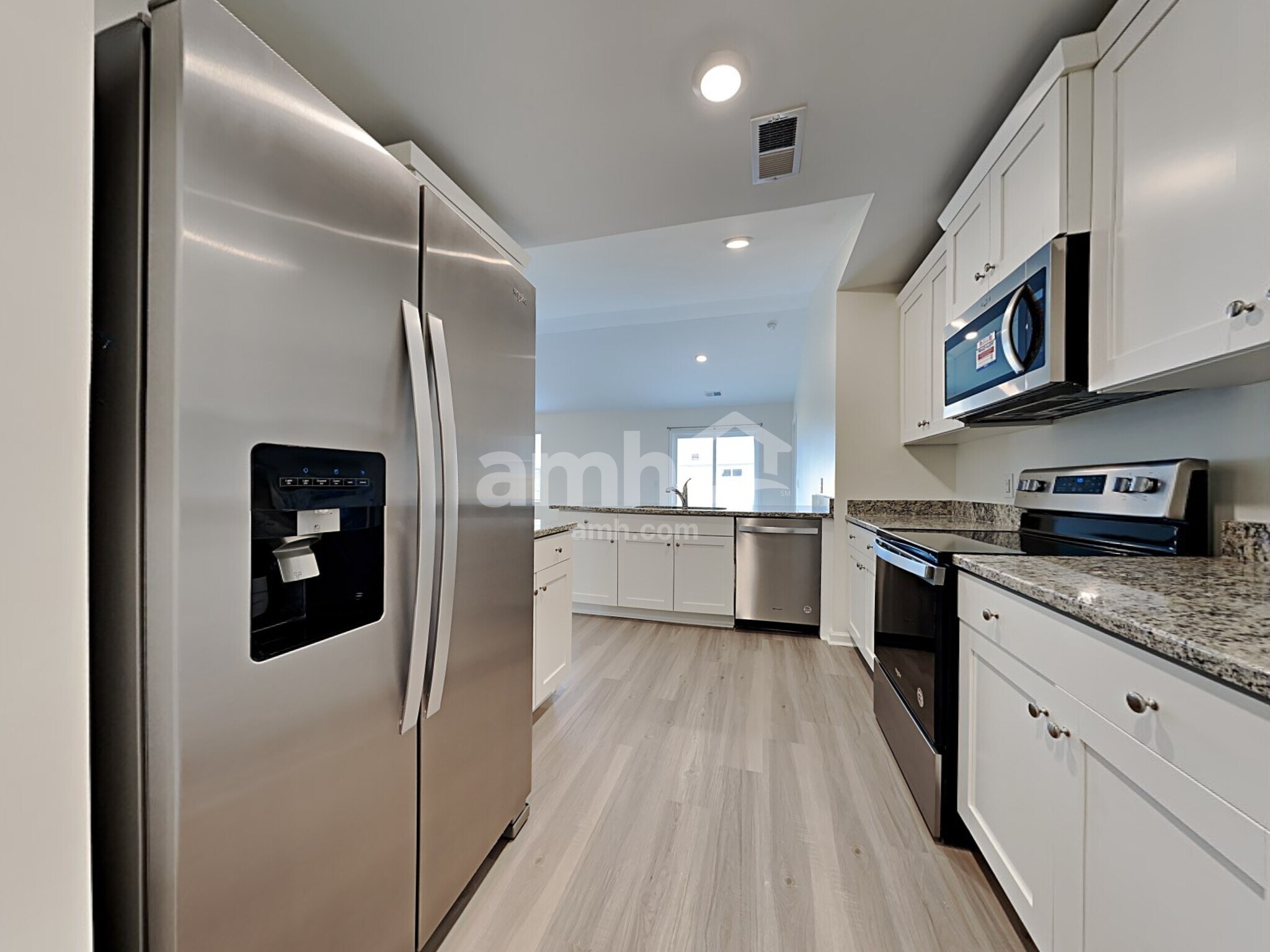 Building Photo - 1325 John Swann St