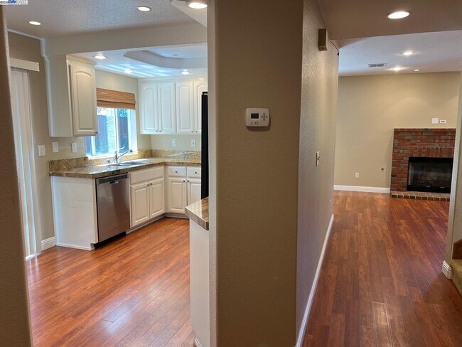 Building Photo - 4173 Garibaldi Pl