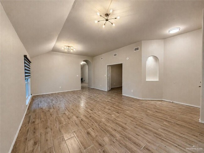 Building Photo - 16 Santa Inez St