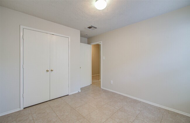 Building Photo - 98 S Vesper Bend Cir