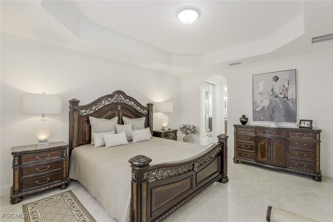 Building Photo - 580 El Camino Real