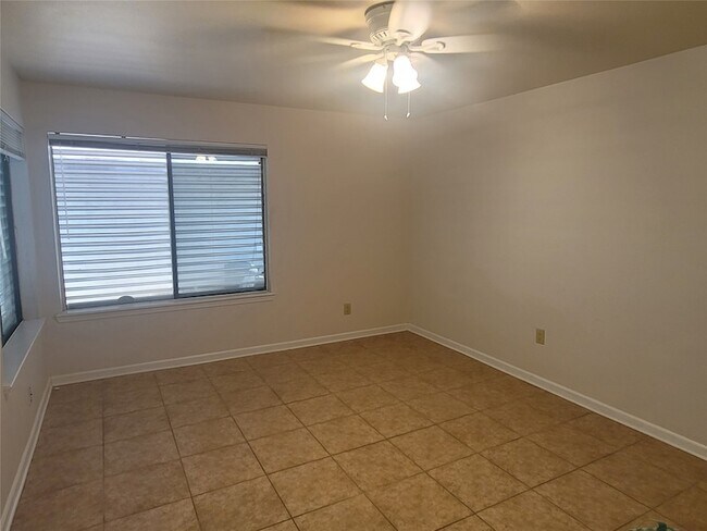 Building Photo - 7523 Beaudelaire Cir