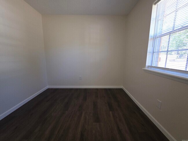 Building Photo - 3123 Ward Dr