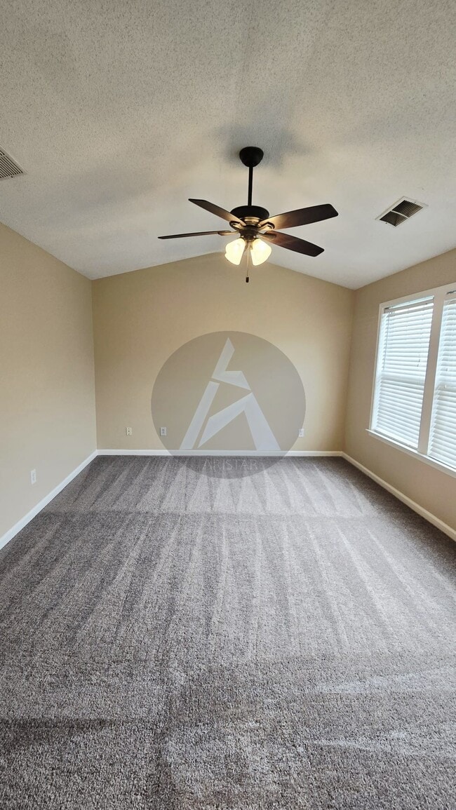 Building Photo - 1741 Taynton Cir