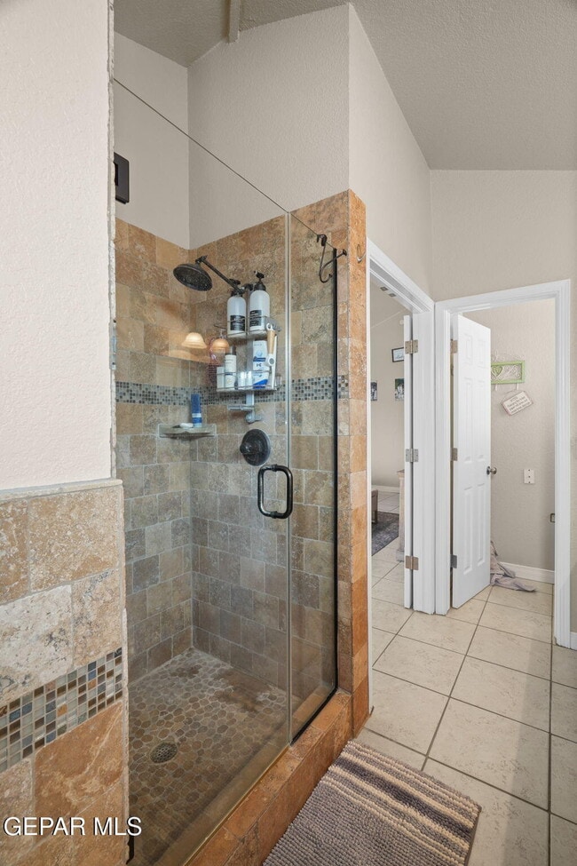 Building Photo - 6052 Bandolero Dr