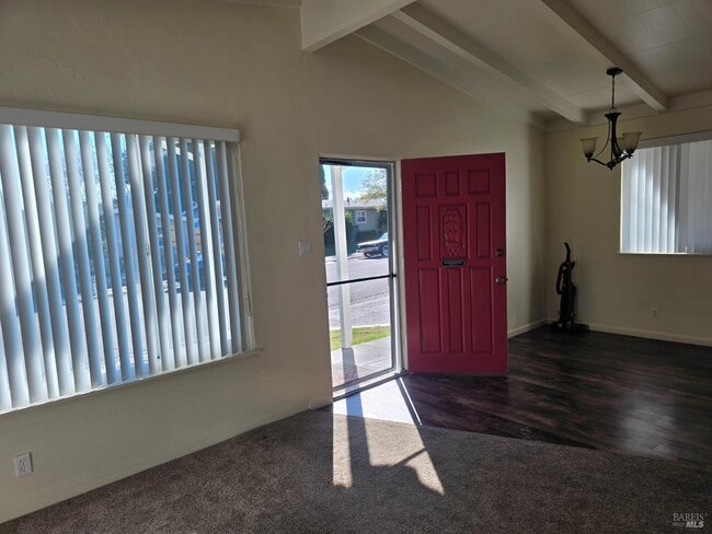 Building Photo - 127 Casswall St