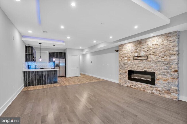 Building Photo - 2562 Frankford Ave