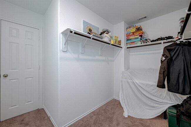 Building Photo - 1234 Blue Hazel Ct