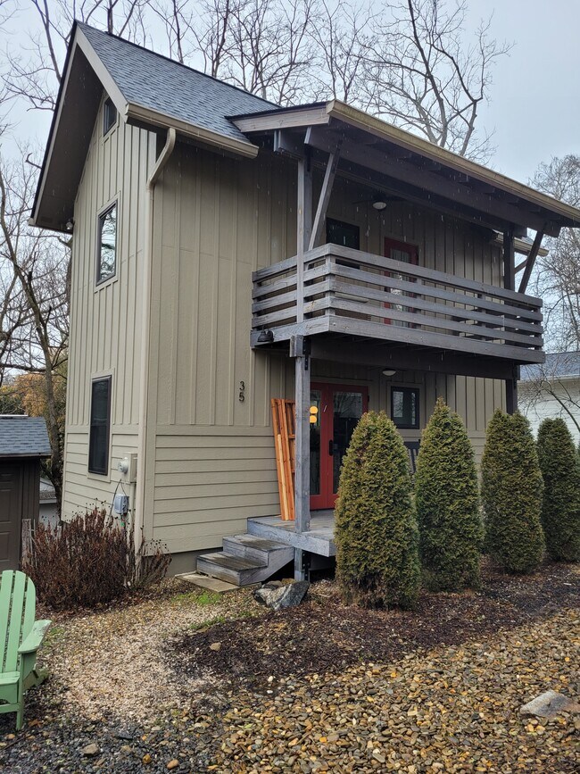 Exterior - 35 Fulton St