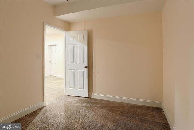 Building Photo - 978 Powder Horn Dr
