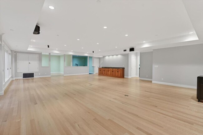 Building Photo - 18270 Baylor Ave