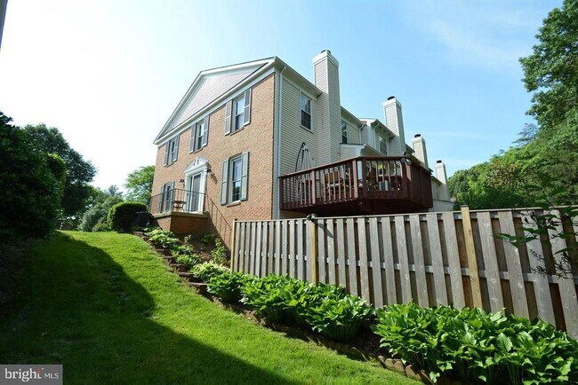 Building Photo - 6153 Summer Park Ln