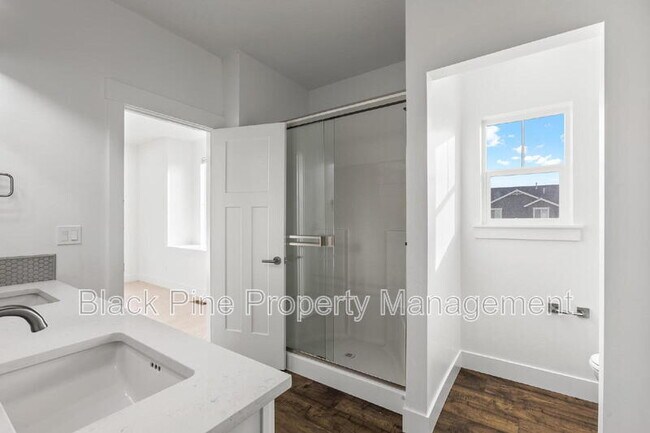 Building Photo - 7184 W Riverwood St