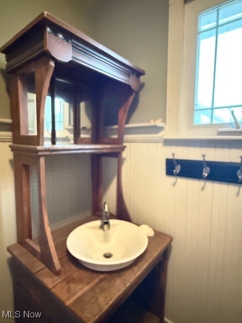 Building Photo - 208 N Clay St