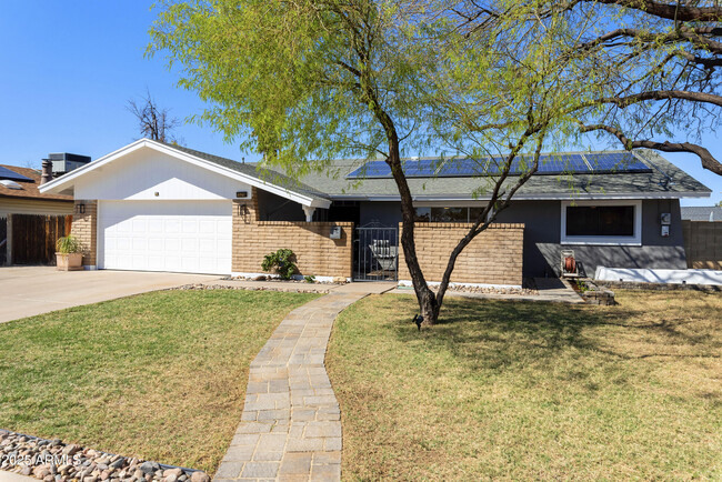 Primary Photo - 15218 N 37th Ave