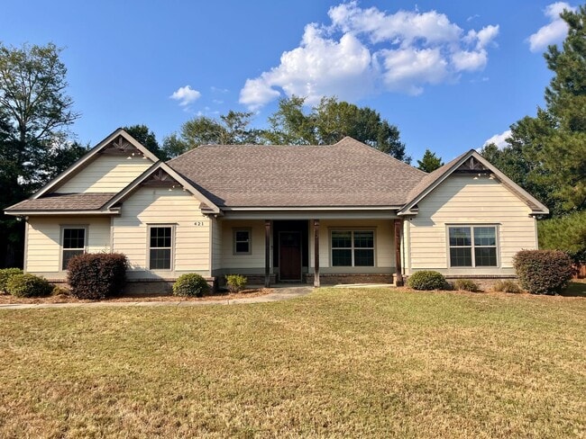 Primary Photo - Spacious 3-Bedroom Home with Garage, Large...