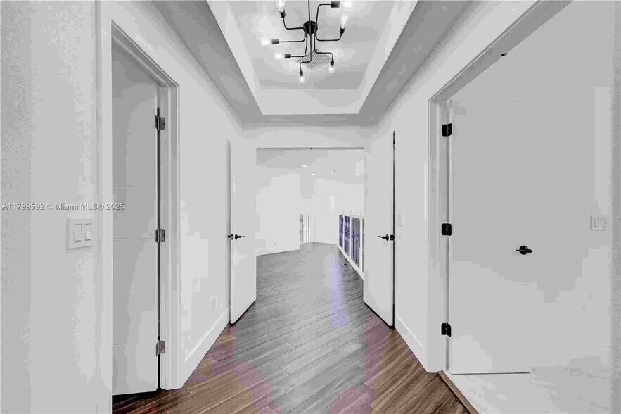 Building Photo - 5050 Greenwich Preserve Ct