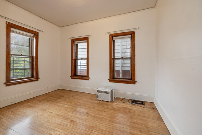Building Photo - 2772 N Bremen St
