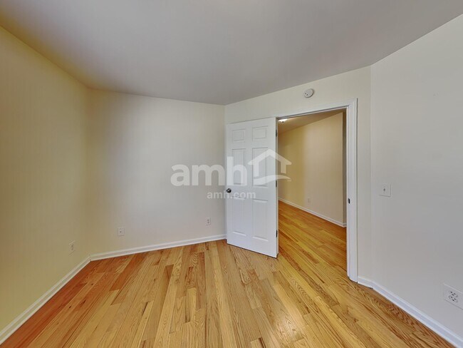 Building Photo - 1144 Regiment Dr NW