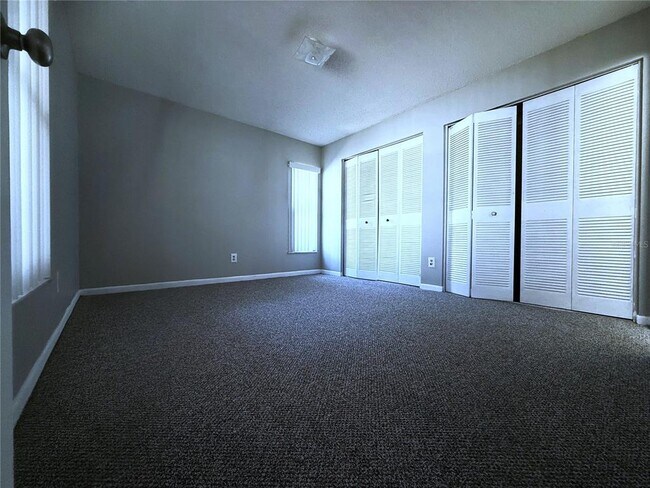 Building Photo - 5006 Parkhill Dr
