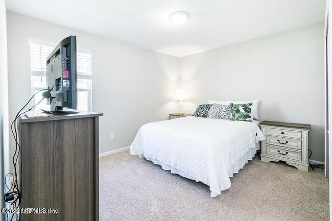 Building Photo - 15935 Great Lakes Cir