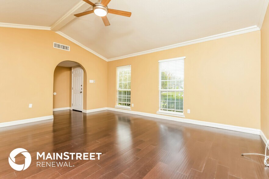 Building Photo - 7418 Emory Oak Ln