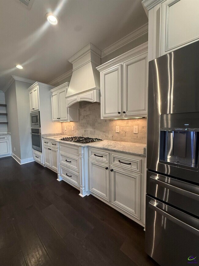 Building Photo - 221 Perth Ct