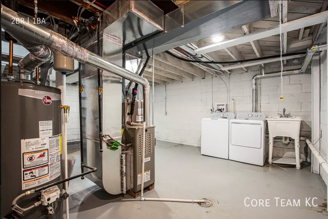 Building Photo - 5044 Baltimore Ave