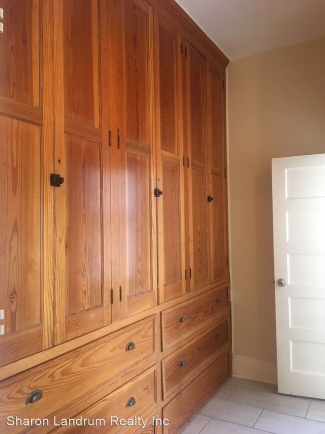 Building Photo - 1407 S 3rd St