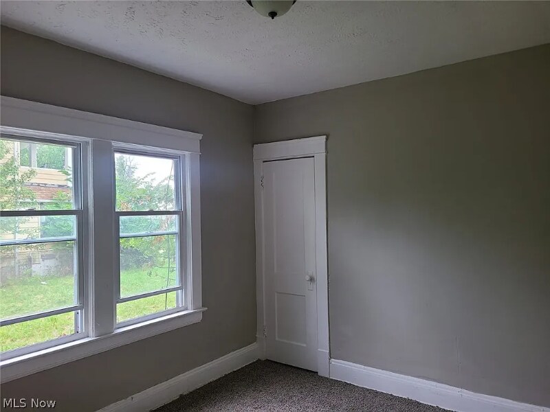 Building Photo - 1830 Mannering Rd