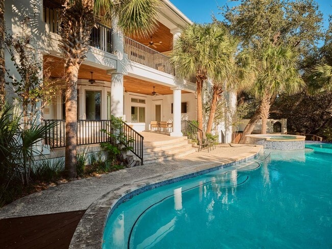 Building Photo - 2705 Island Ledge Cove