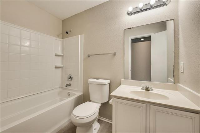 Building Photo - 1512 Queens Brook Ln