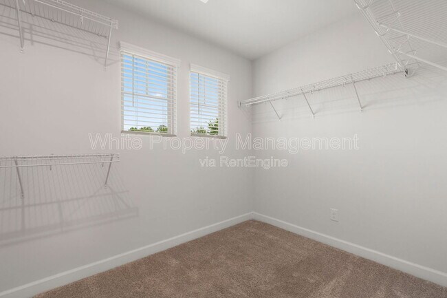 Building Photo - 4962 Durneigh Dr