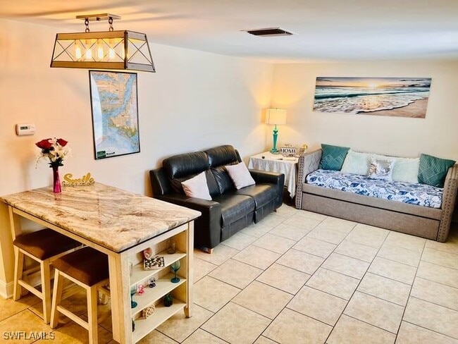 Building Photo - 1726 Bikini Ct