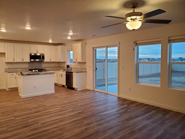 Kitchen/Dining - 17761 Jackson Ridge Way