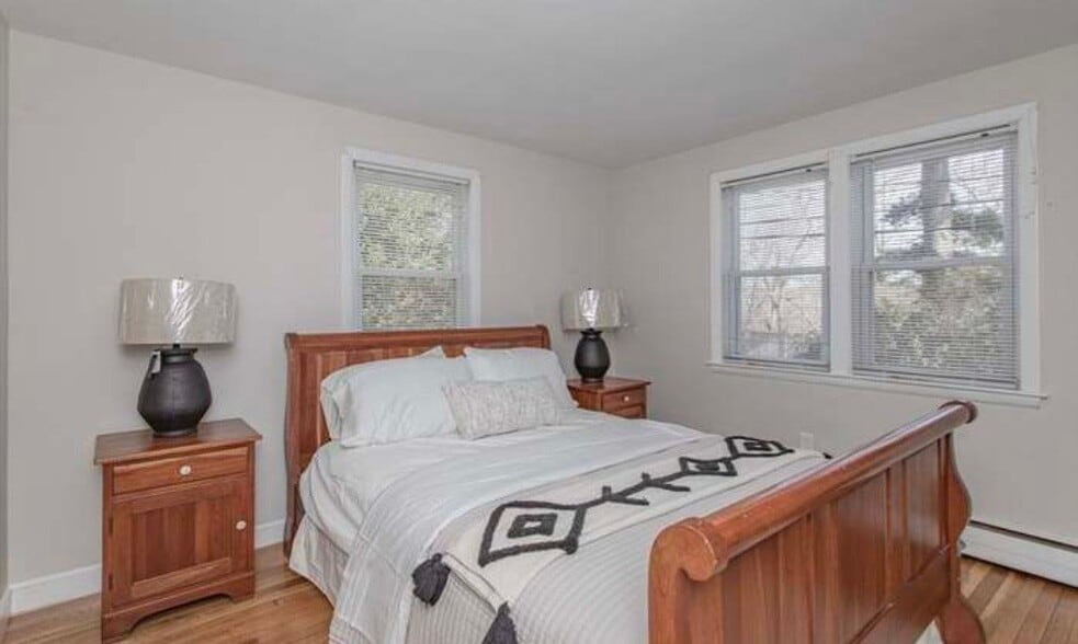 Building Photo - 215 Blue Hill Dr